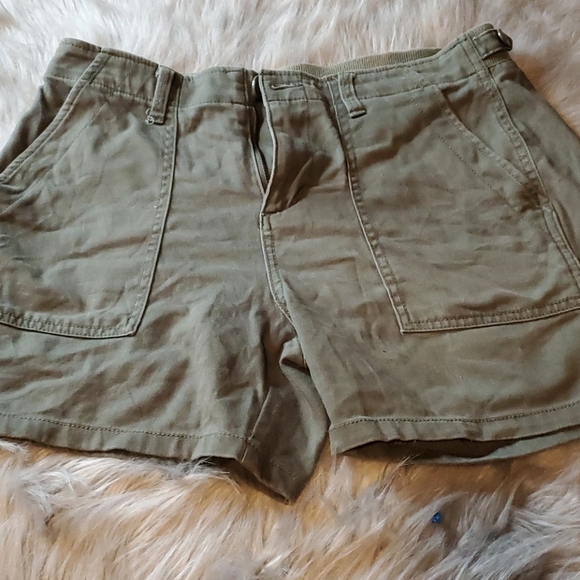 Shorts - Picture 1 of 2